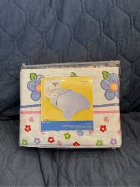NEW Kids Floral Twin Sheet Set - White with Purple & Pink Flowers